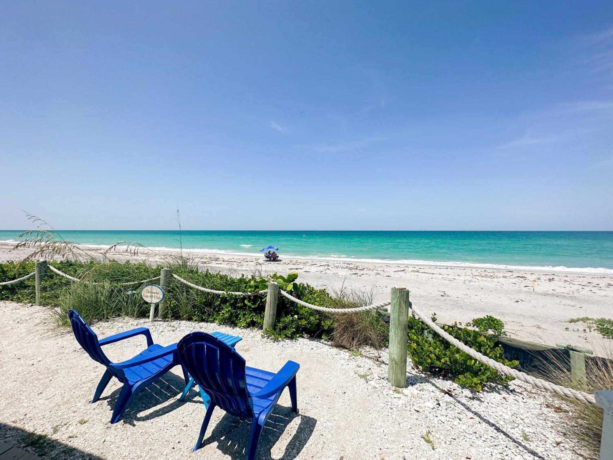 Pearl Beach Inn Englewood Exteriör bild